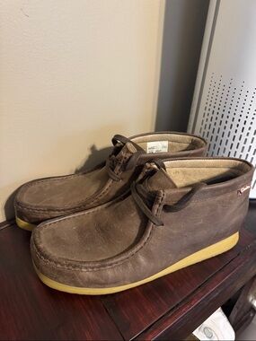 Clarks Originals Wallabee Boots Brown Leather Crepe Sole  Men’s Size 10.5